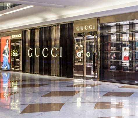 Is there a Gucci outlet in this mall 